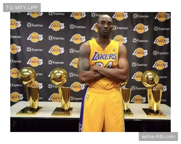 科比凌晨四点的洛杉矶，我家猫都比他睡得多